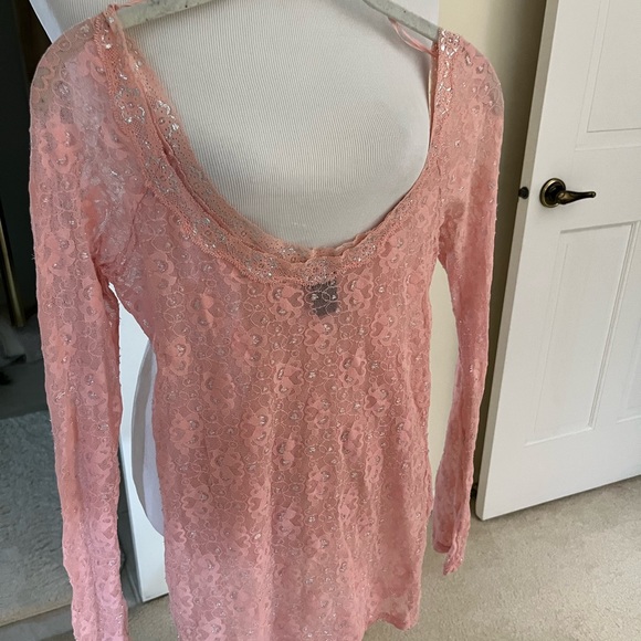 FREE PEOPLE PINK LACY LAYERING TOP WITH LONG SLEEVES MEDIUM - Picture 10 of 12